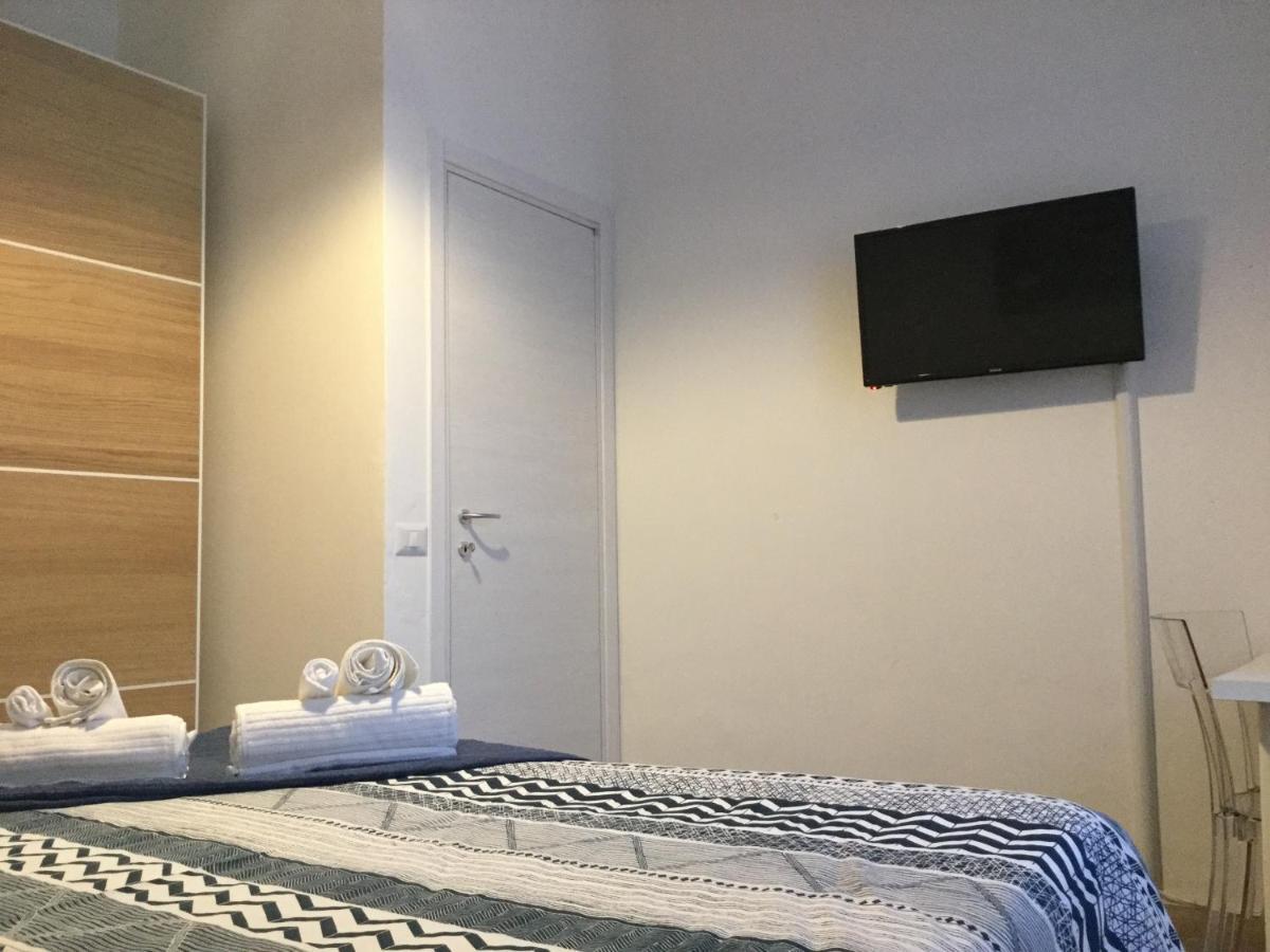 Casa Vittoria - A Pochi Passi Da Porta Romana Leilighet Siena Eksteriør bilde