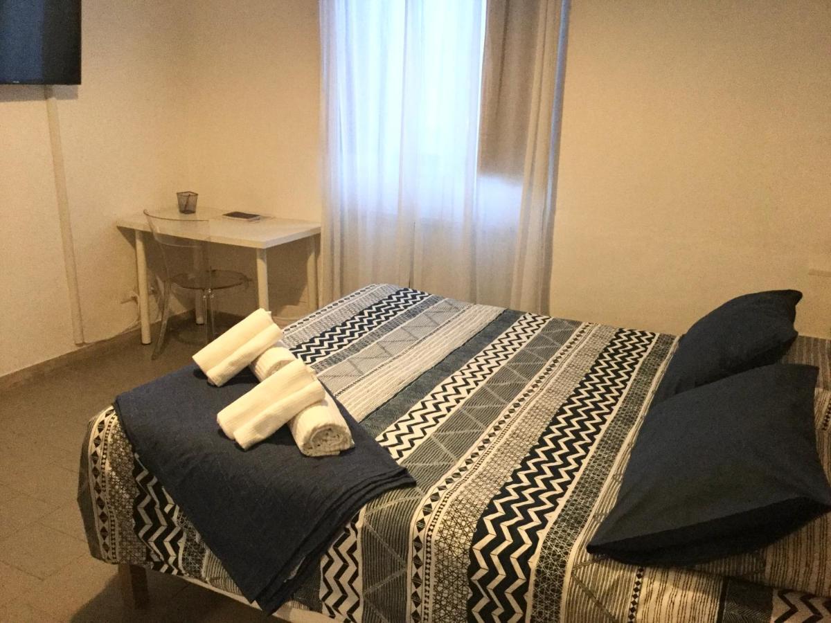 Casa Vittoria - A Pochi Passi Da Porta Romana Leilighet Siena Eksteriør bilde